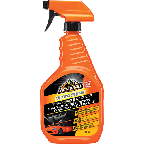 Traitement de finition pour tout le v&eacute;hicule Ultra Shine, 650 ml, Bouteille &agrave; g&acirc;chette Nassau Supply