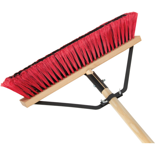 Balai-brosse &agrave; manche renforc&eacute;, 18", Moyen, Soies PVC Nassau Supply