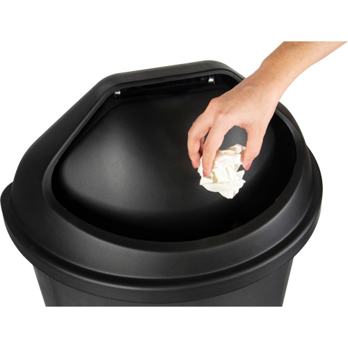 Couvercle pour poubelle demi-ronde, Couvercle demi-rond, Poly&eacute;thyl&egrave;ne Nassau Supply
