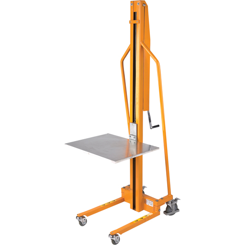 Empileur &agrave; plateforme, M&eacute;canisme Treuil manuel, Capacit&eacute; de 220 lb, Levage max de 58-1/2" Nassau Supply
