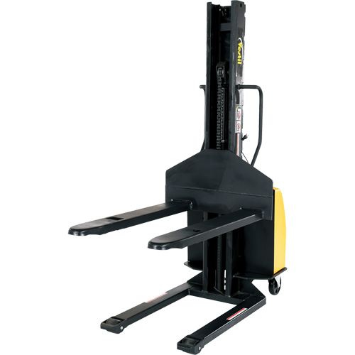 Gerbeur motoris&eacute; avec m&acirc;t &eacute;troit, Fonctionnement &eacute;lectrique, Capacit&eacute; 1500 lb, Lev&eacute;e max 63" Nassau Supply