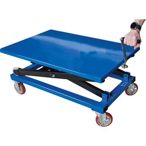 Table &eacute;l&eacute;vatrice manuelle &agrave; ciseaux, 37-3/8" lo x 23-5/8" la, Acier, Capacit&eacute; 660 lb Nassau Supply