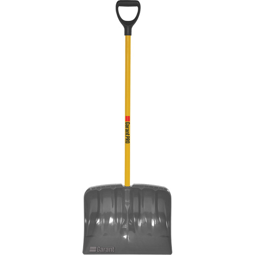 Pelle &agrave; neige haute capacit&eacute; Mountain Mover, Lame Polypropyl&egrave;ne, Largueur 19", Manche Prise en D Nassau Supply