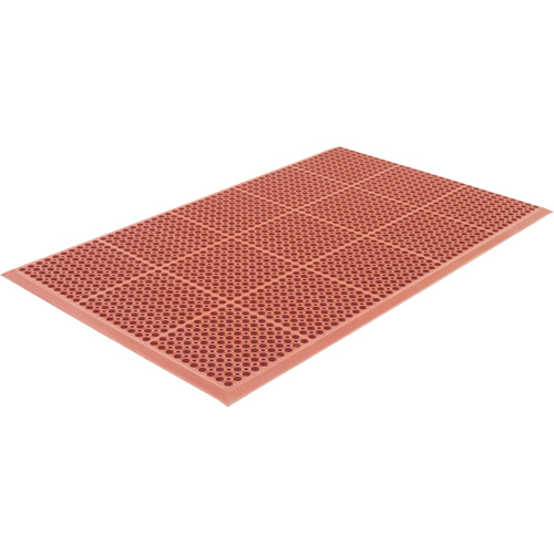 Tapis de s&eacute;rie Competitor, &agrave; fentes, 3' x 5' x 7/8", Orange, Caoutchouc naturel Nassau Supply