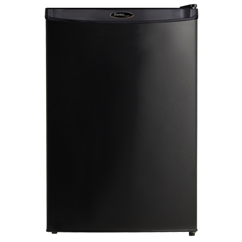Compact Refrigerator, 32-11/16" H x 20-11/16" W x 20-7/8" D, 4.4 cu. ft. Capacity Nassau Supply