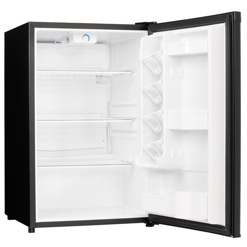 Compact Refrigerator, 32-11/16" H x 20-11/16" W x 20-7/8" D, 4.4 cu. ft. Capacity Nassau Supply