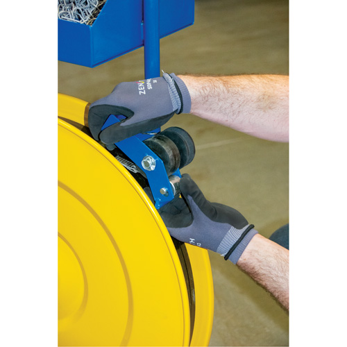 Distributeur de feuillards, Feuillard Polyester/Acier/Polypropyl&egrave;ne, Dia de noyau 16"/8", largeur de rouleau 3"/8"/6" Nassau Supply