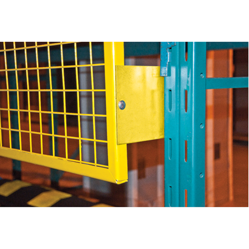 Grilles de protection arri&egrave;re pour palettier, 96" la x 48" h, Ferrures de 6" Nassau Supply
