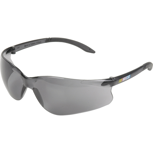 Lunettes de s&eacute;curit&eacute; Nascar GT, Lentille Ambr&eacute;e, Anti-&eacute;gratignures, R&eacute;pond ou surpasse la norme CSA Z94.3 Nassau Supply