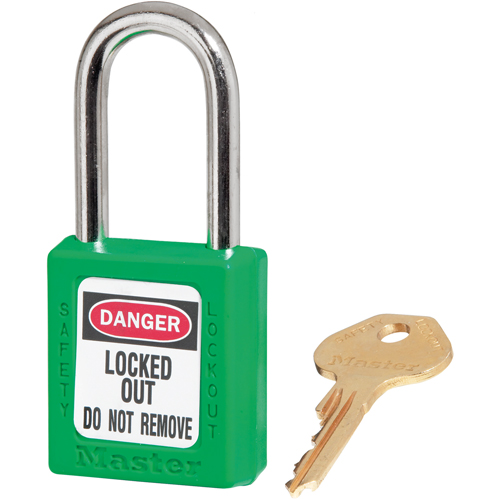 Cadenas Zenex, Cadenas de s&eacute;curit&eacute;, Cl&eacute;s diff&eacute;rentes, Thermoplastique, Largeur de 1-1/2" Nassau Supply