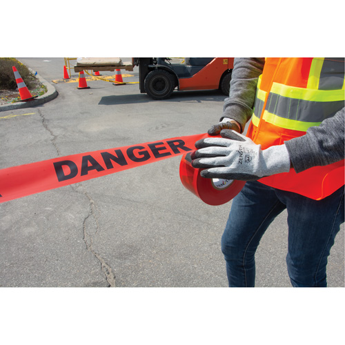 Ruban pour barricade Danger, Bilingue, 3" la x 1000' lo, 1,5 mil, Noir/rouge Nassau Supply