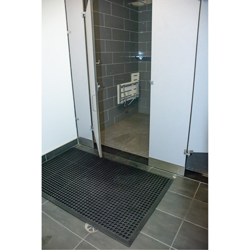 Outdoor Entrance Matting, Rubber, Scraper Type, Textured Pattern, 2' x 2-2/3', Black Nassau Supply