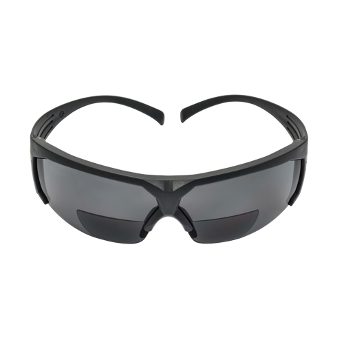 Lunettes de s&eacute;curit&eacute; de s&eacute;rie 600 SecureFit avec verres de lecture, Antibu&eacute;e, Grise/fum&eacute;e, Dioptrie 1,5 Nassau Supply