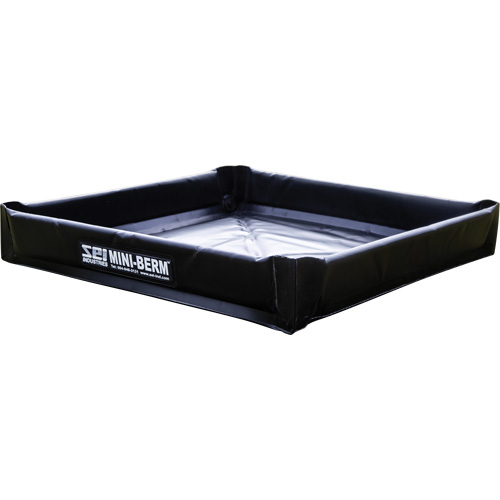 Berme de confinement robuste Mini Berm avec Chem-Shield de 30 oz, Capacit&eacute; 9 gal. US, 2' la x 2' lo x 4" h Nassau Supply