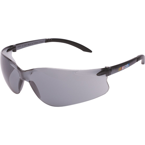 Lunettes de s&eacute;curit&eacute; Veratti GT, Lentille Grise/fum&eacute;e, Anti-&eacute;gratignures, ANSI Z87+/R&eacute;pond ou surpasse la norme CSA Z94.3 Nassau Supply