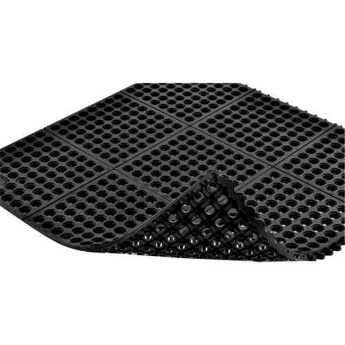 Tapis antifatigue &agrave; imbrication Cushion-Ease 550, &agrave; fentes, 3' x 3' x 3/4", Noir, Caoutchouc Nassau Supply