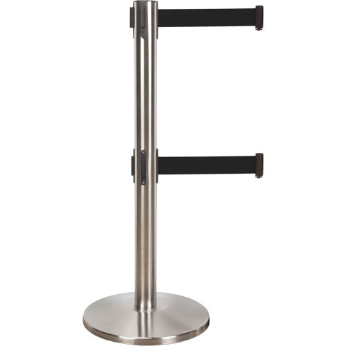 Barri&egrave;re pour le contr&ocirc;le des foules &agrave; courroie double, Acier, 35" h, Ruban Noir, Longueur du ruban 7' Nassau Supply