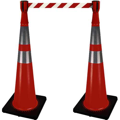 2308 Capuchon pour c&ocirc;ne de signalisation avec ruban de 10' pour barricade Nassau Supply
