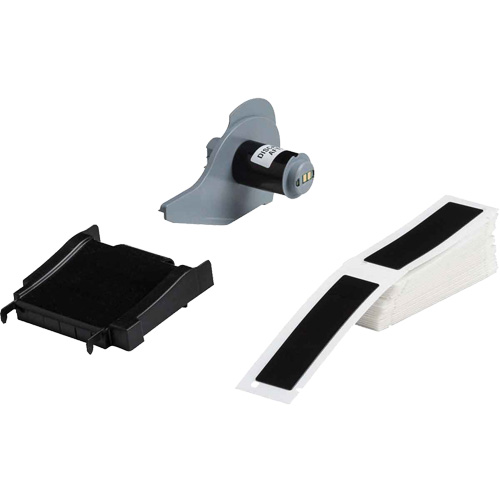 &eacute;tiquettes sur&eacute;lev&eacute;s pour panneaux, Polyester, 1" lo x 4" h, Noir Nassau Supply