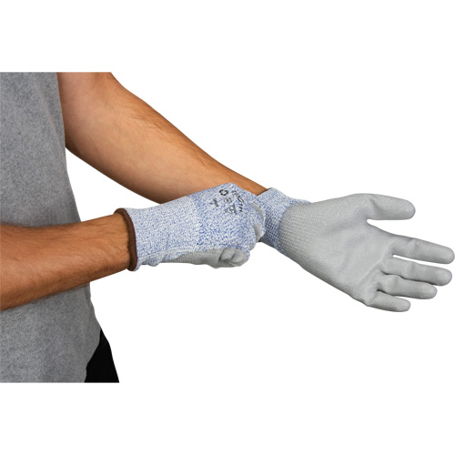 Gants &eacute;lastiques &eacute;cologiques r&eacute;sistants &agrave; la coupe, Taille 7, Calibre 13, Rev&ecirc;tement Polyur&eacute;thane, Enveloppe en PEHP/rPET, ASTM ANSI niveau A2 Nassau Supply