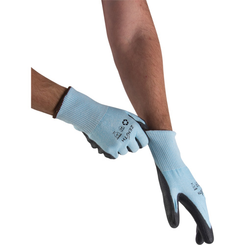 Gants &eacute;lastiques &eacute;cologiques r&eacute;sistants &agrave; la coupe, Taille 10, Calibre 13, Rev&ecirc;tement Polyur&eacute;thane, Enveloppe en PEHP/rPET, ASTM ANSI niveau A3 Nassau Supply