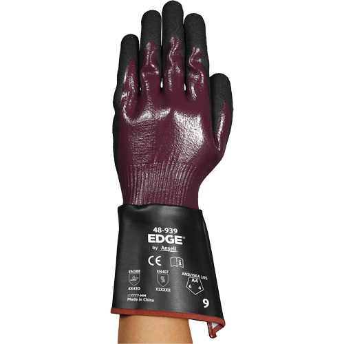 Gants &agrave; manchette 48-939 EDGE, Taille 6, Calibre 13, Rev&ecirc;tement Nitrile, Enveloppe en Polyester/PEHP/Spandex, ASTM ANSI niveau A4 Nassau Supply