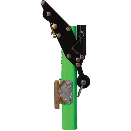 M&acirc;t de potence universel pour espace clos DBI-SALA Nassau Supply