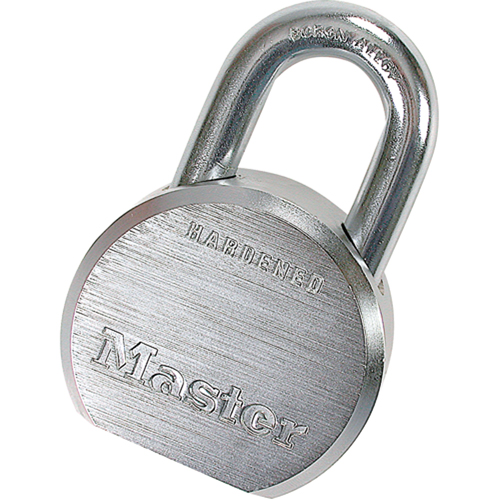 Cadenas, Cl&eacute;s diff&eacute;rentes, Acier tremp&eacute;, Largeur de 2-1/2" Nassau Supply