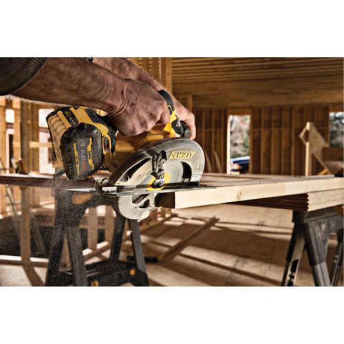 FlexVolt&reg; Max Brushless Circular Saw with Electric Brake (Tool Only), 7-1/4", 60 V Nassau Supply