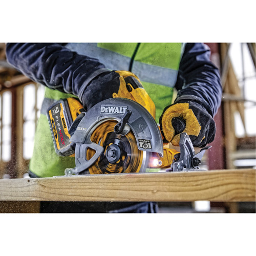 Ensemble de scie circulaire sans balai Flexvolt Max avec frein &eacute;lectrique, 7-1/4", 60 V Nassau Supply