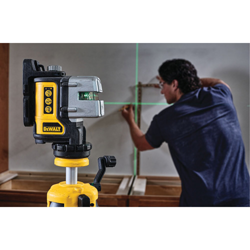 Niveau laser vert &agrave; 3 lignes Nassau Supply