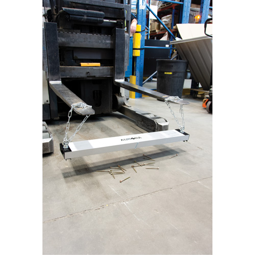 Magnetic Yard Sweepers, 36" W Nassau Supply