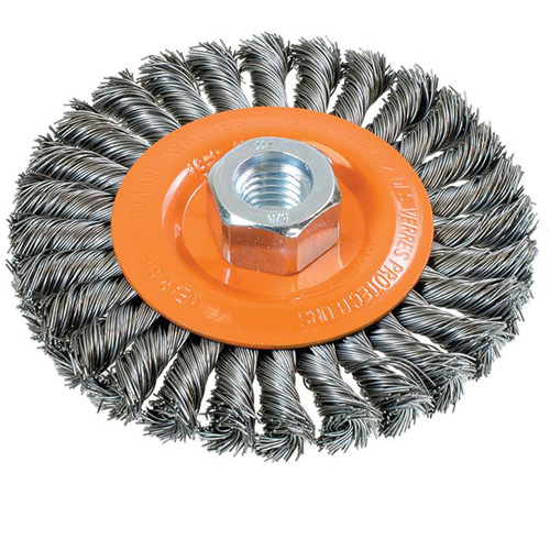 Brosse rotative &agrave; fils nou&eacute;s large, Dia. 4-1/2", Fils 0,02", Arbre 5/8"-11, Acier Nassau Supply