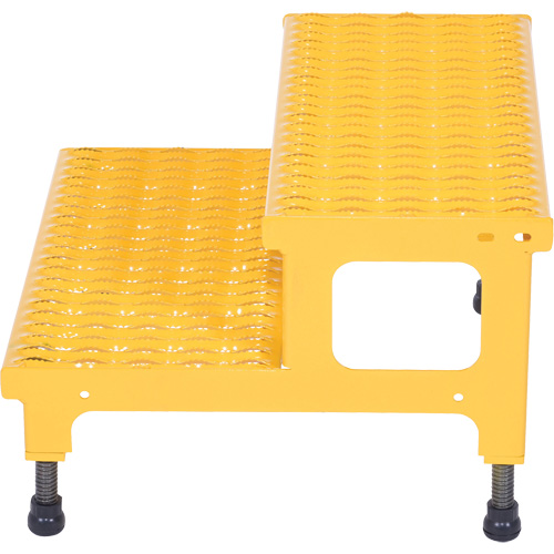 Plate-forme ajustable Step-Mate, 2 marche(s), 23-13/16" la x 22-7/8" lo x 15-1/4" h, Capacit&eacute; 500 lb Nassau Supply