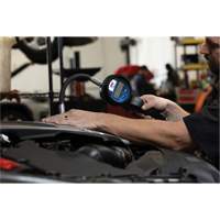 D&eacute;bitm&egrave;tre &eacute;lectronique de lubrifiant avec rallonge flexible &agrave; 90° Nassau Supply