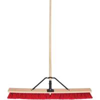 Balai-brosse &agrave; manche renforc&eacute;, 36", Moyen, Soies PVC Nassau Supply