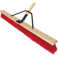 Balai-brosse &agrave; manche renforc&eacute;, 36", Moyen, Soies PVC Nassau Supply