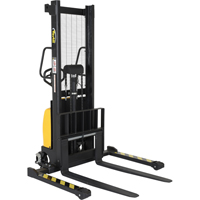 Gerbeur pour chariot &eacute;l&eacute;vateur, Fonctionnement &eacute;lectrique, Capacit&eacute; 2000 lb, Lev&eacute;e max 63" Nassau Supply
