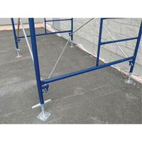 Accessoires pour &eacute;chafaudage - V&eacute;rin ajustable , V&eacute;rin ajustable, 24" la x 24" h Nassau Supply