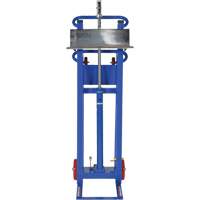 Gerbeur &agrave; plateforme hydraulique, M&eacute;canisme Pompe au pied, Capacit&eacute; de 750 lb, Levage max de 52" Nassau Supply