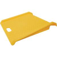 Rampe de trottoir portable en poly pour diable, Capacit&eacute; de 1000 lb, 27" la x 27" lo Nassau Supply