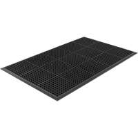 Tapis de s&eacute;rie Competitor, &agrave; fentes, 3' x 5' x 7/8", Noir, Caoutchouc naturel Nassau Supply