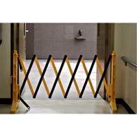 Xpandit Barricade, 36" H x 11.5' L, Black/Yellow Nassau Supply