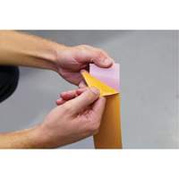 Marqueur robuste pour le sol Tough-Mark, Rectangle, 48" lo x 2" la, Jaune, Poly&eacute;thyl&egrave;ne Nassau Supply