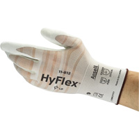 Gants HyFlex 11-812, 6, R&ecirc;vetement Mousse de nitrile, Calibre 18, Enveloppe en Nylon/Spand Nassau Supply