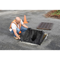 Bac de r&eacute;tention carr&eacute; Ultra-Drain Guard avec orifice de trop-plein, Huile & s&eacute;diments, 16" - 28" lo x 20" - 36" la Nassau Supply
