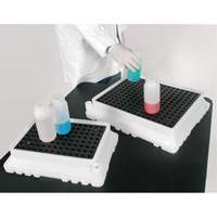 P4 Ultra-Spill Tray&reg;, 17" L x 21" W x 4" H, 2.9 US gal. Spill Capacity Nassau Supply