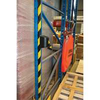 Barri&egrave;re murale magn&eacute;tique avec bande magn&eacute;tique, Plastique, Fixation magn&eacute;tique, 15', Ruban Noir et jaune Nassau Supply