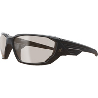 Lunettes de s&eacute;curit&eacute; Dawson, Antireflet/Anti-&eacute;gratignures, ANSI Z87+/MCEPS GL-PD 10-12/R&eacute;pond ou surpasse la norme CSA Z94.3 Nassau Supply