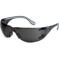 Lunettes de s&eacute;curit&eacute; Adapt Lite, Lentille Fum&eacute;e, Antibu&eacute;e/Anti-&eacute;gratignures, ANSI Z87+/R&eacute;pond ou surpasse la norme CSA Z94.3 Nassau Supply